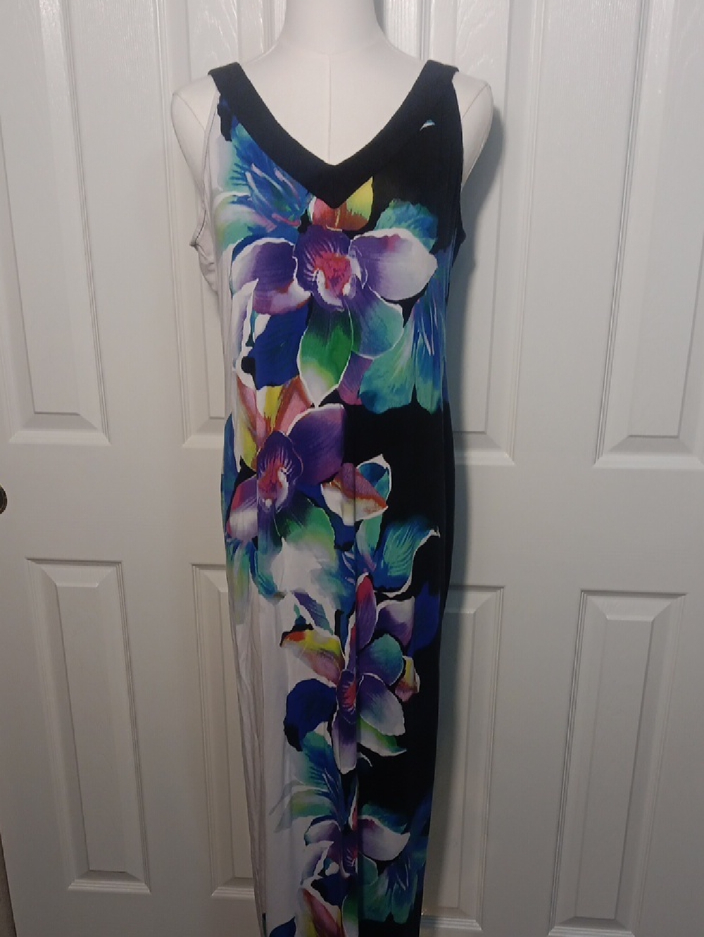 Peter Nygard Vibrant Floral Sleeveless Maxi Dress